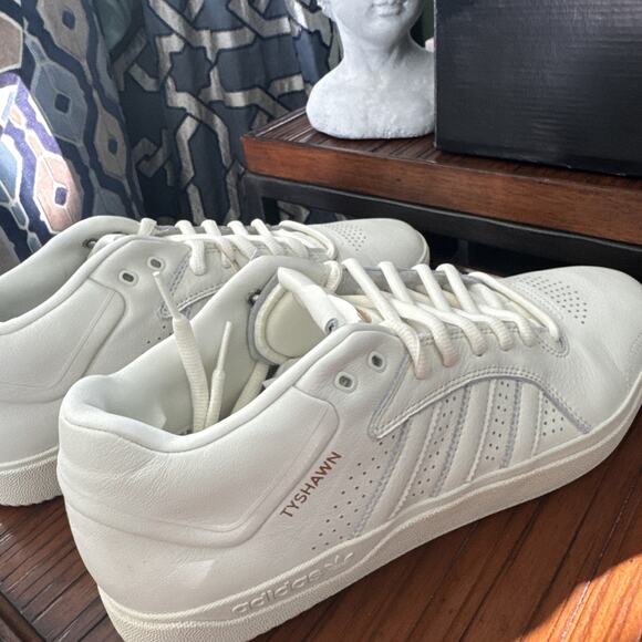 New Adidas Men\'s Size 11.5 Tyshawn Lace Up Skate Sneakers Shoes Ivory Nordstrom main image 9